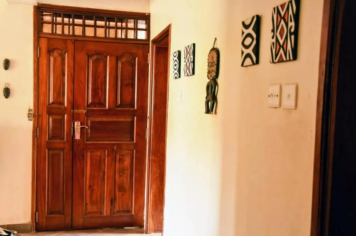 Apartment Artistic Home Kampala
